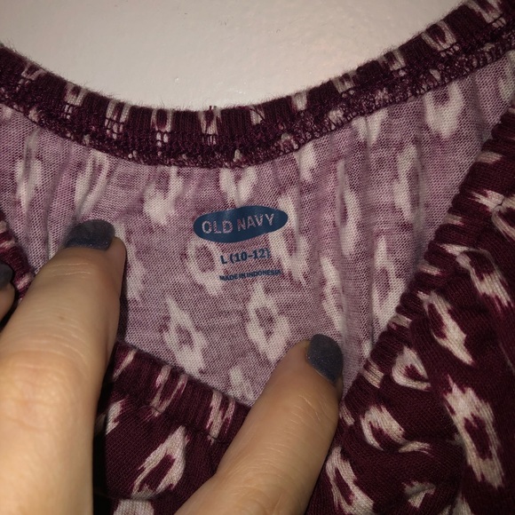 EUC Maroon Old Navy shirt - Picture 3 of 3